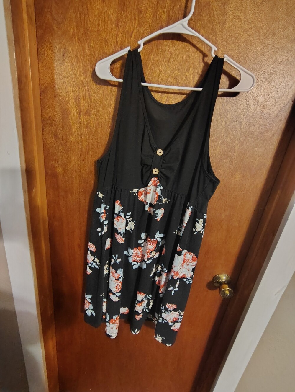 SHEIN Black Floral Sleeveless Dress with Wood Button Back